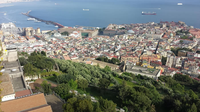 Le château médiéval musée de Castel Sant'Elmo à Naples en Italie